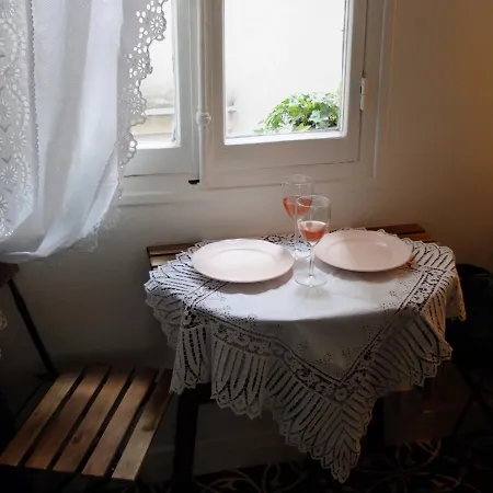 Luckey Homes - Rue De Montmorency Apartment *