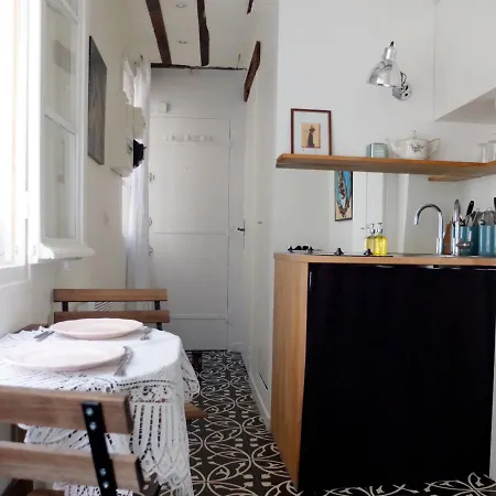 Luckey Homes - Rue De Montmorency Apartment *